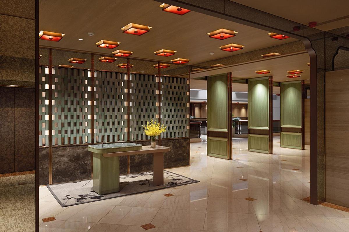 فندق هاورد بلازا كاوشيونغ المظهر الخارجي الصورة The lobby of the hotel